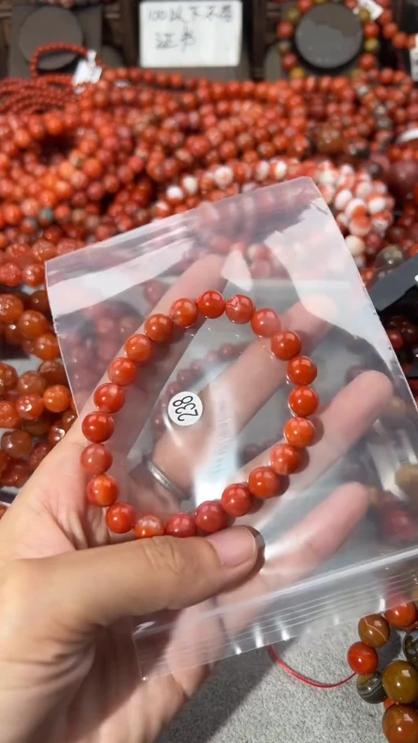南红玛瑙手串未镶嵌8+