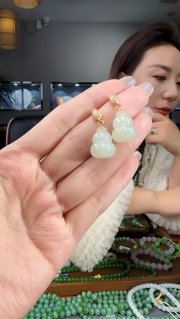 银S925镶嵌和田玉耳饰1