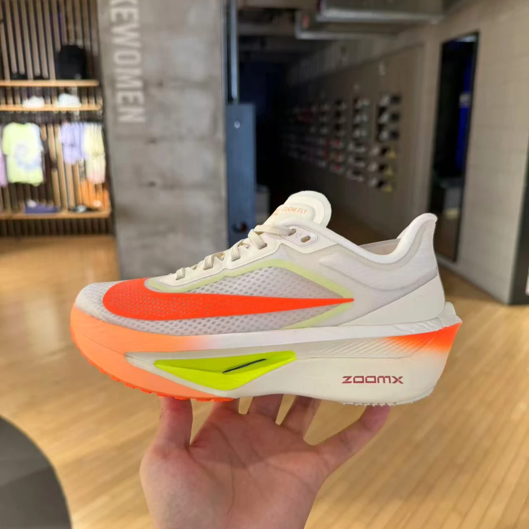 NIKE FLY 6女鞋马拉松休闲日常通勤走路碳板运动跑鞋FN8455-105