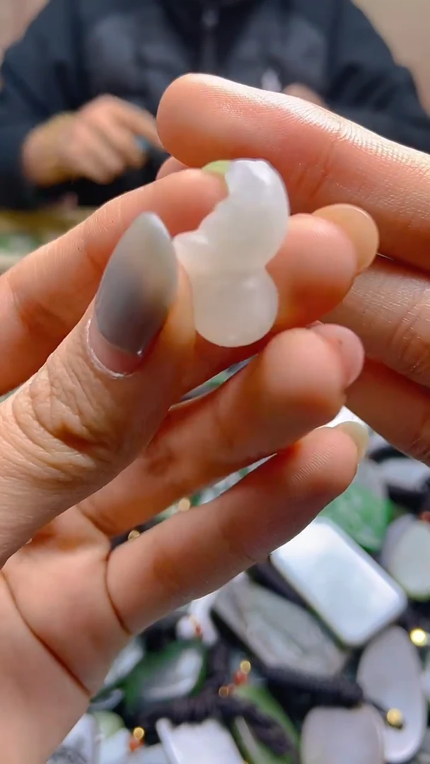 颈饰未镶嵌和田玉11