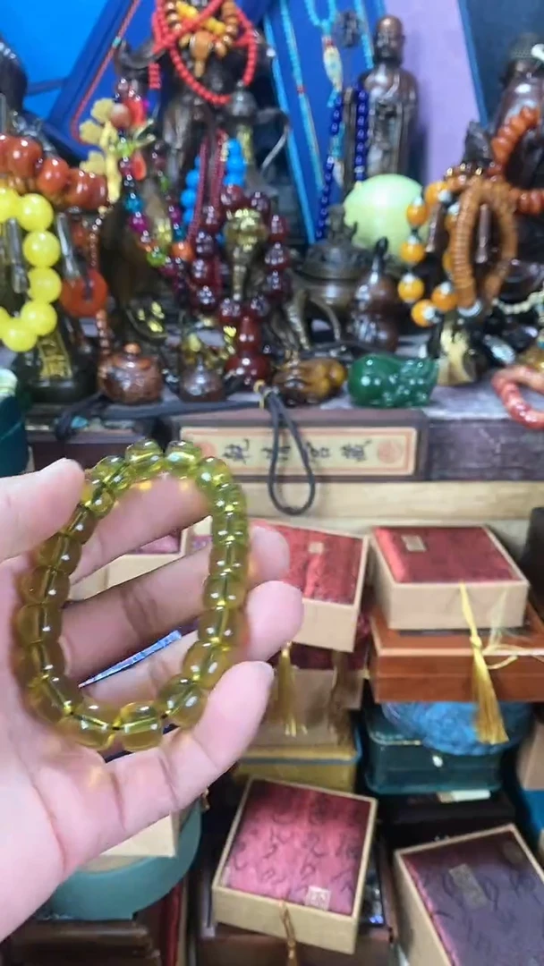 【闪购商品】琥珀颈饰未镶嵌猪妹精品链接摆件