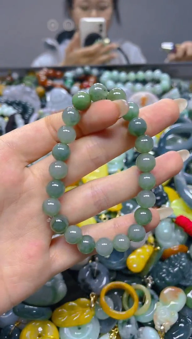 颈饰未镶嵌翡翠8MM/ S /翡翠A货，一件也是批发价