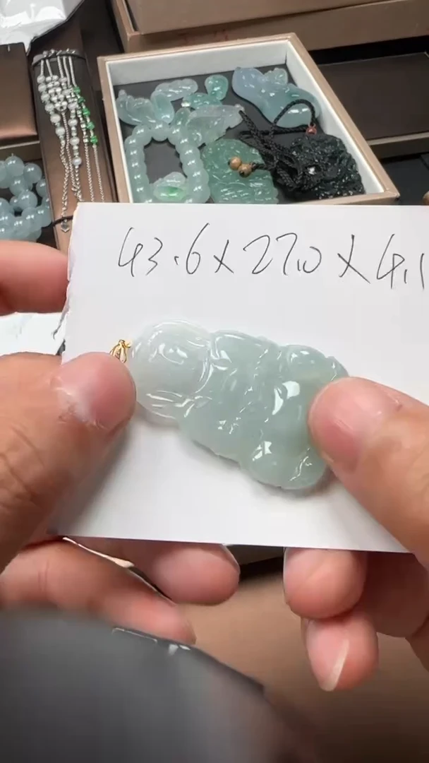【闪购商品】翡翠吊坠(不含链)18K金镶嵌观音