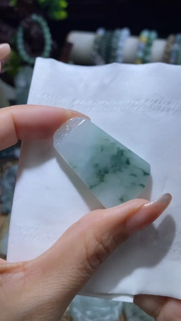 颈饰未镶嵌翡翠翡翠1231025