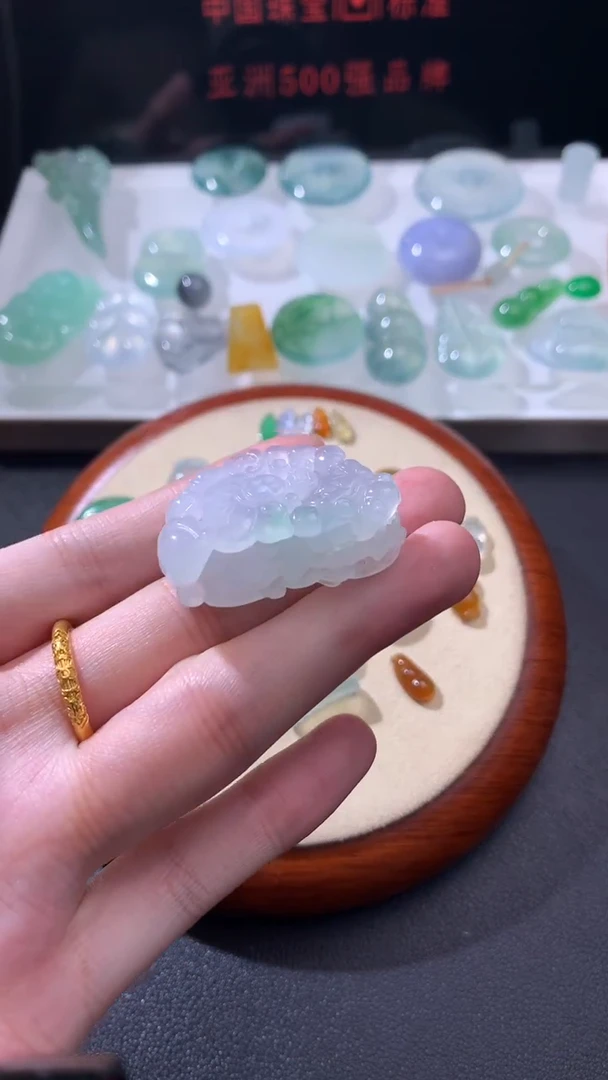 未镶嵌定制翡翠