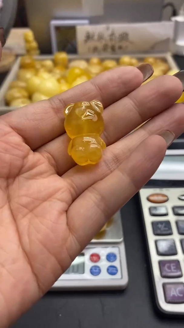 琥珀未镶嵌珠宝奇石2292