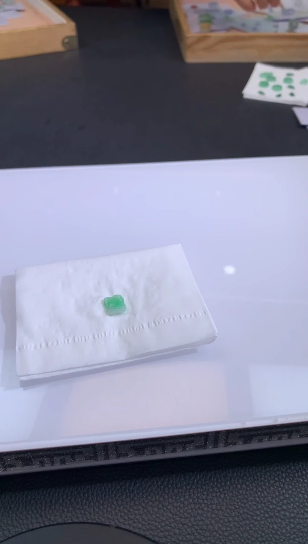 【闪购商品】定制翡翠未镶嵌翡翠