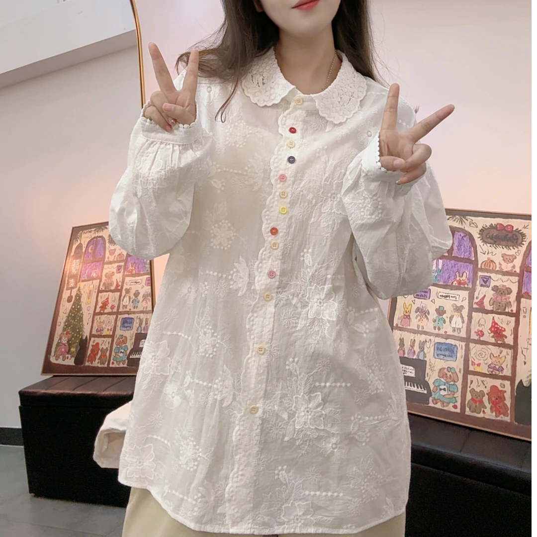 春季上新！温柔甜美刺绣设计感娃娃领宽松蕾丝打底衫复古衬衫女
