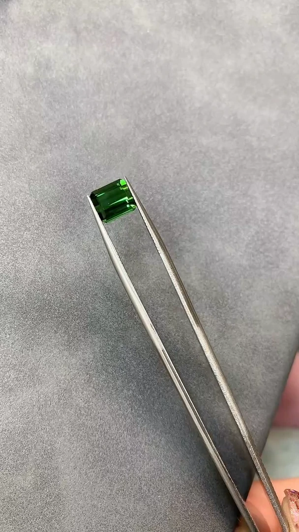 裸石未镶嵌碧玺电光绿碧玺裸石2.54ct