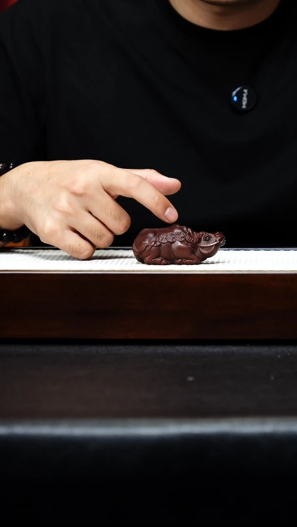 茶壶紫砂宜兴紫砂 茶宠 卧牛 铁血红砂h468