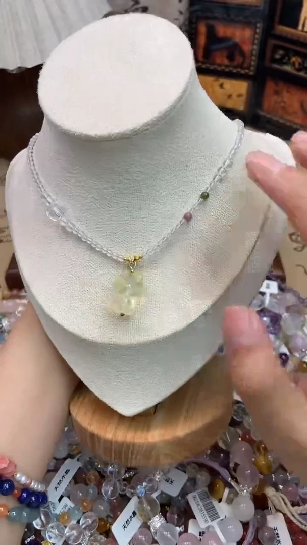 未镶嵌颈饰水晶119