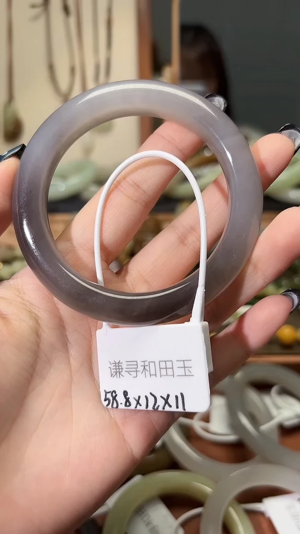 和田玉手镯未镶嵌1