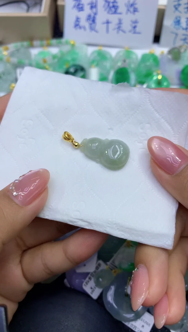 颈饰未镶嵌翡翠天然缅甸A货翡翠