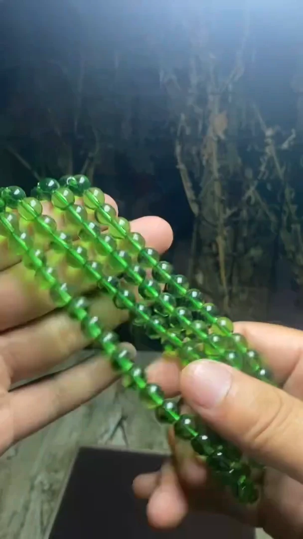 38    精美毛衣链