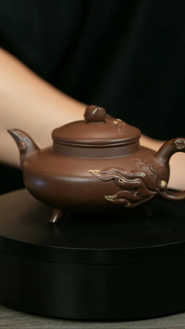 茶壶紫砂不*H2234周卓琴三足贴叶寿桃炉鼎