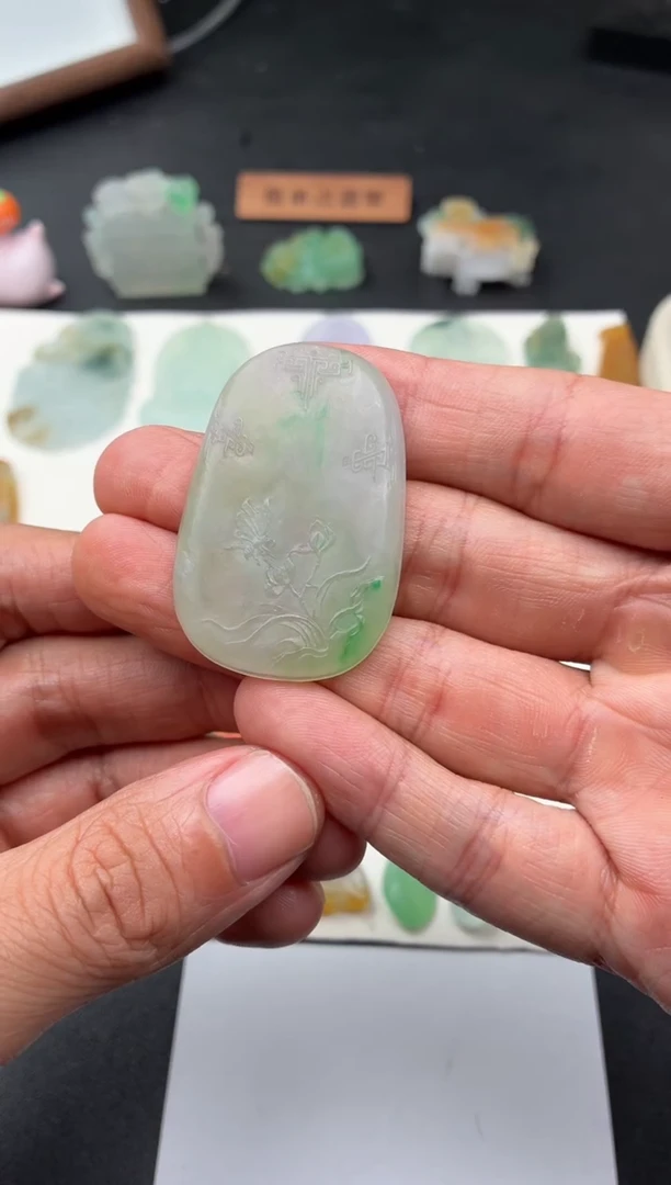 未镶嵌定制翡翠翡翠