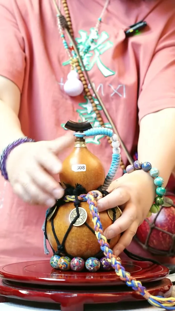 大漆酒葫芦，一物一拍送底座漏斗608