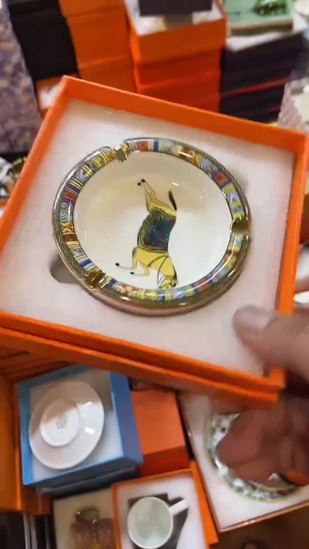 杯鸿辉家品牌瓷器，京东包邮！