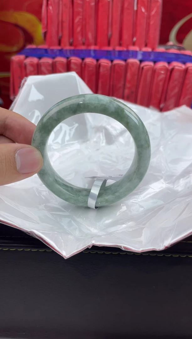 【闪购商品】翡翠手镯未镶嵌3翡翠手镯（微瑕）