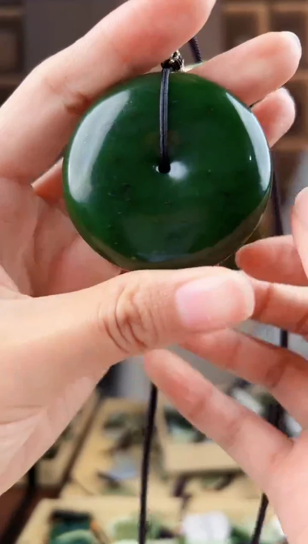 颈饰未镶嵌和田玉拍一发一，多样性发货