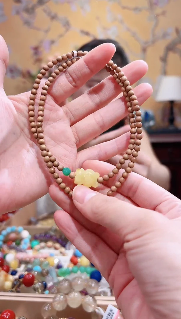 蜜蜡颈饰未镶嵌蜜蜡老山檀设计款