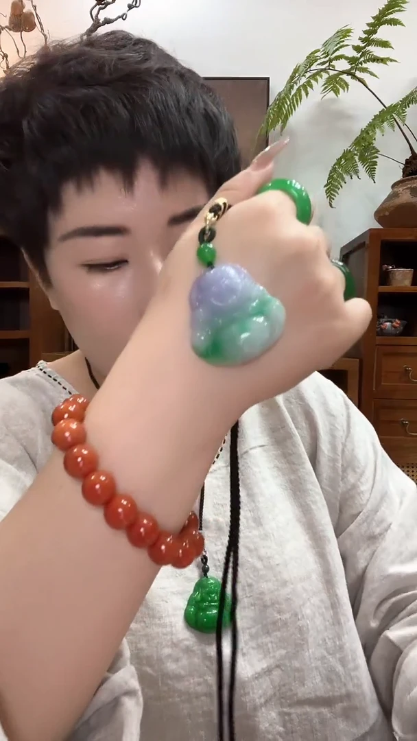 吊坠(赠链)合金翡翠186