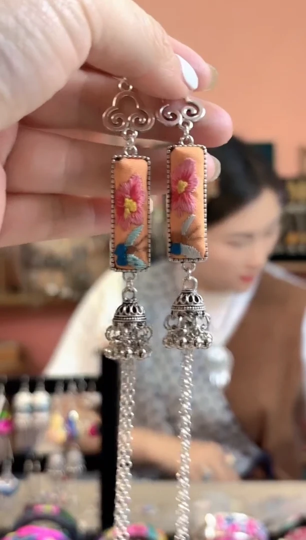 织绣艺枝独绣手工饰品118