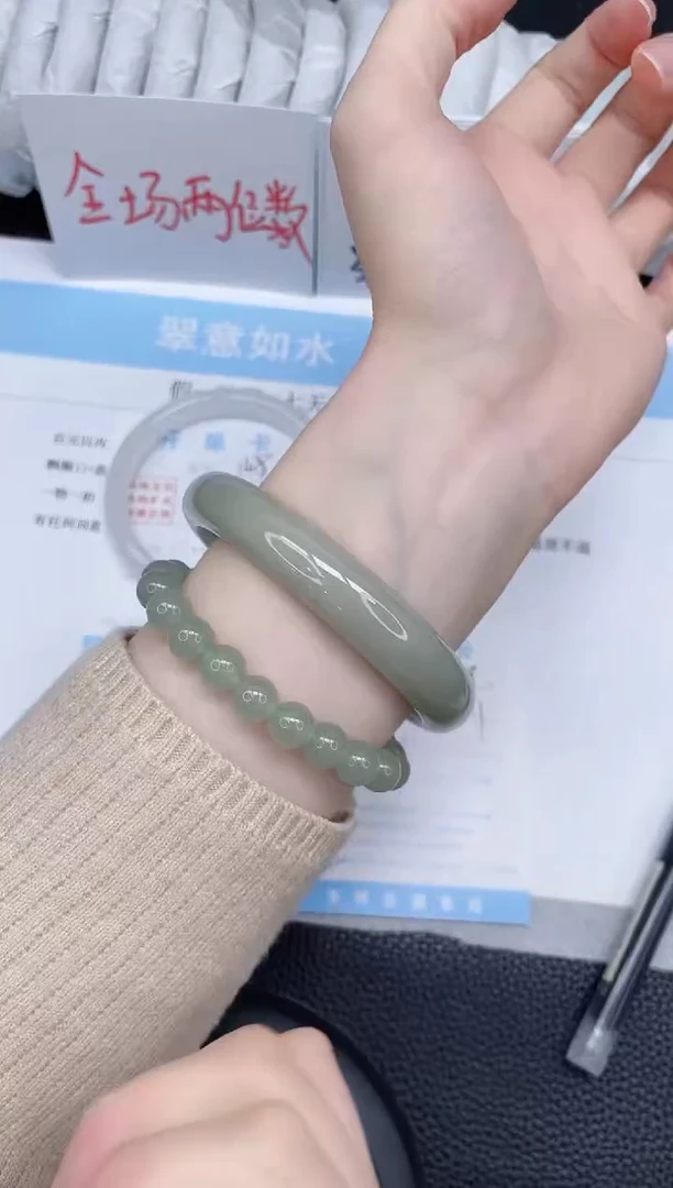 未镶嵌手镯石英质玉149-64