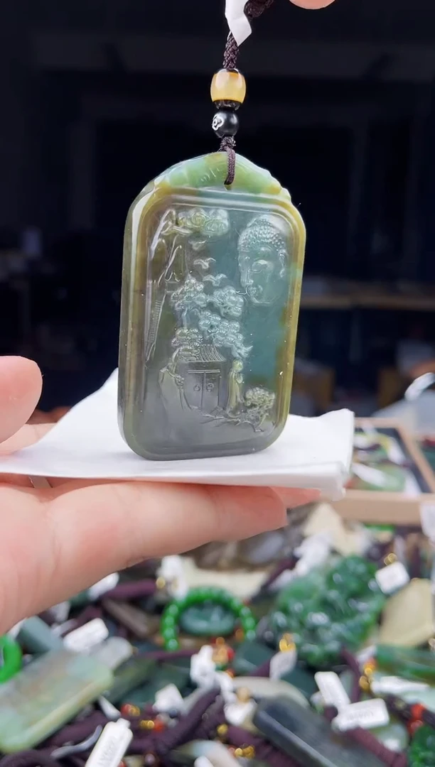 颈饰未镶嵌和田玉1