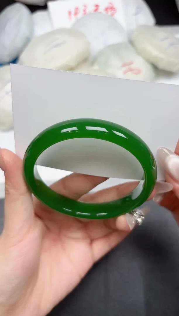 未镶嵌手镯石英质玉72-53.8