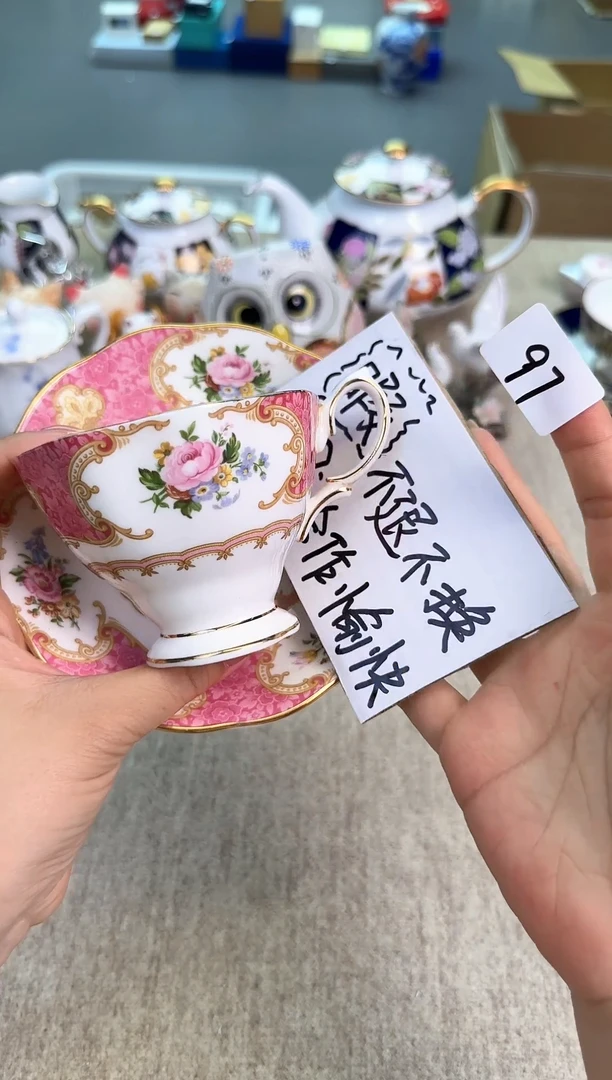 瓷片泡泡家的瓷器真好看