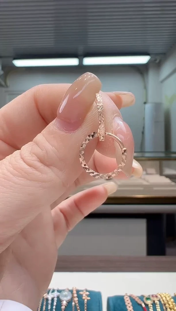 【闪购商品】18K金耳饰车花圈圈耳环K红