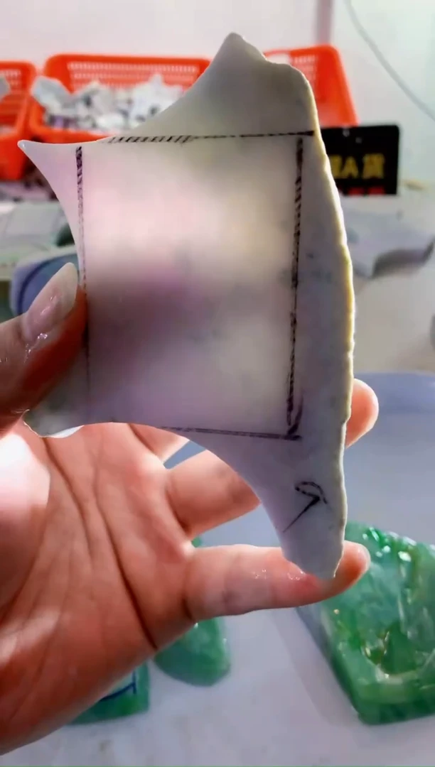 颈饰未镶嵌翡翠缅甸A货翡翠尚23