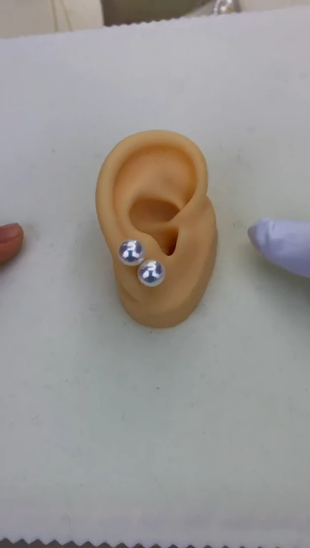 18K金镶嵌DA海水珍珠 GD015 8-8.5 素钉定制