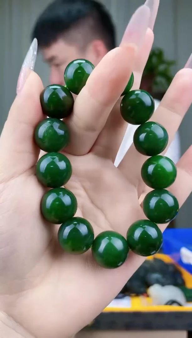 和田玉未镶嵌挂件拍一发一，多样性发货！