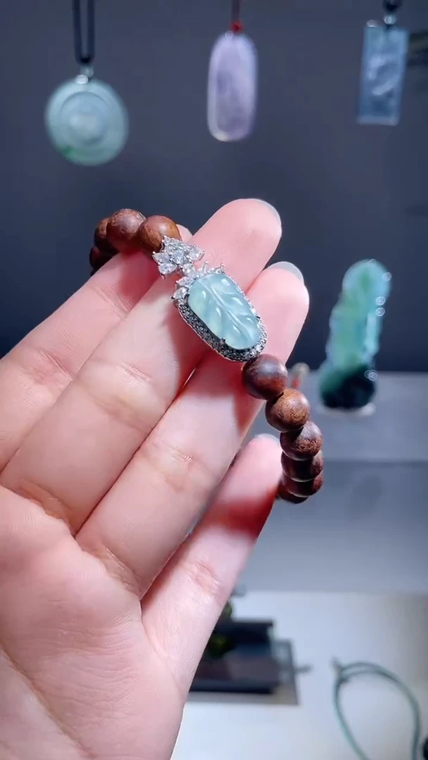 颈饰未镶嵌翡翠手串多样性发1