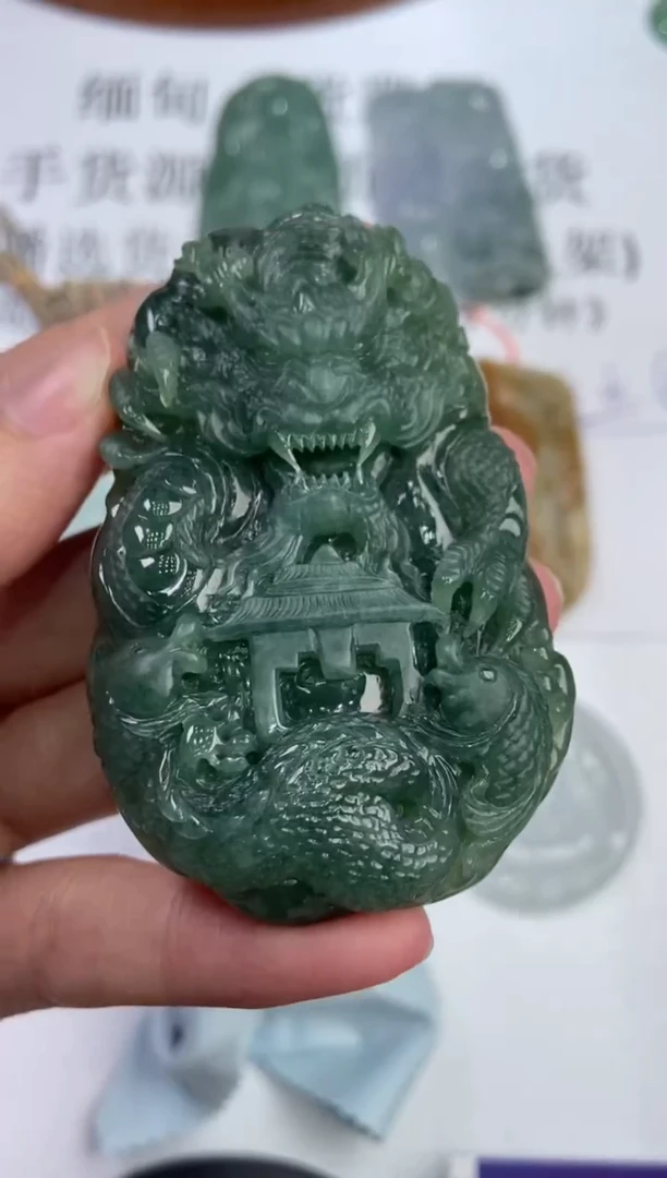 翡翠挂件未镶嵌291100