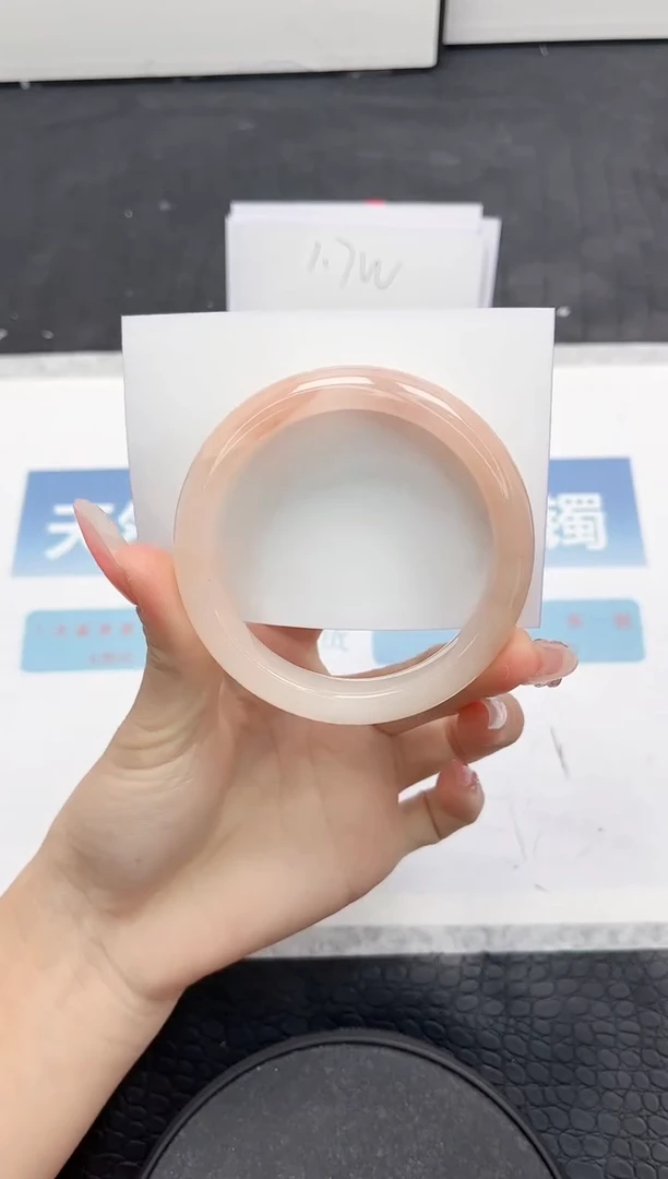 【闪购商品】石英质玉手镯未镶嵌231-56.2