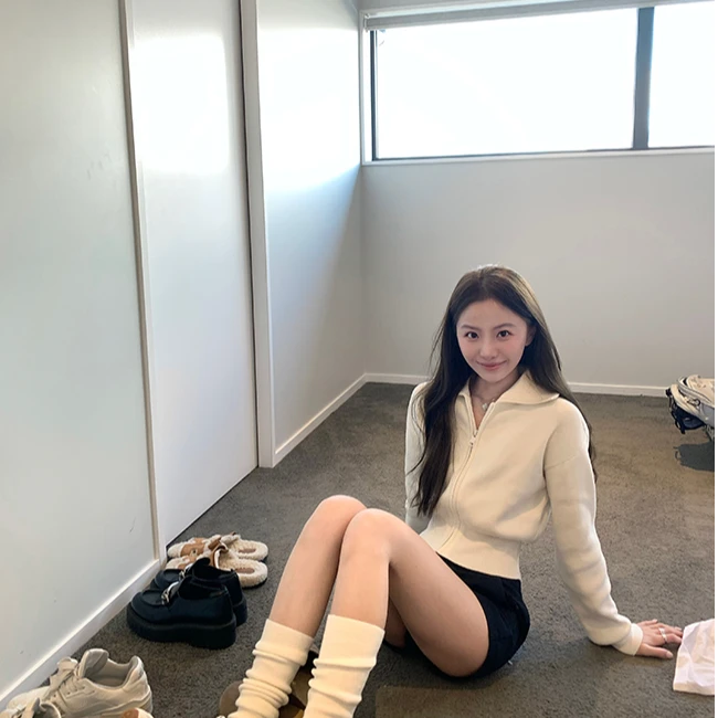 工厂清货福利~大翻领修身针织开衫女秋季短款拉链针织外套QKL1354