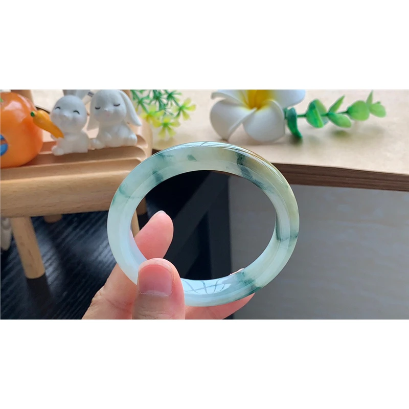 12.03批11370号55.8-10.8-8.5黄加绿特色整体像一副油画翡翠手镯