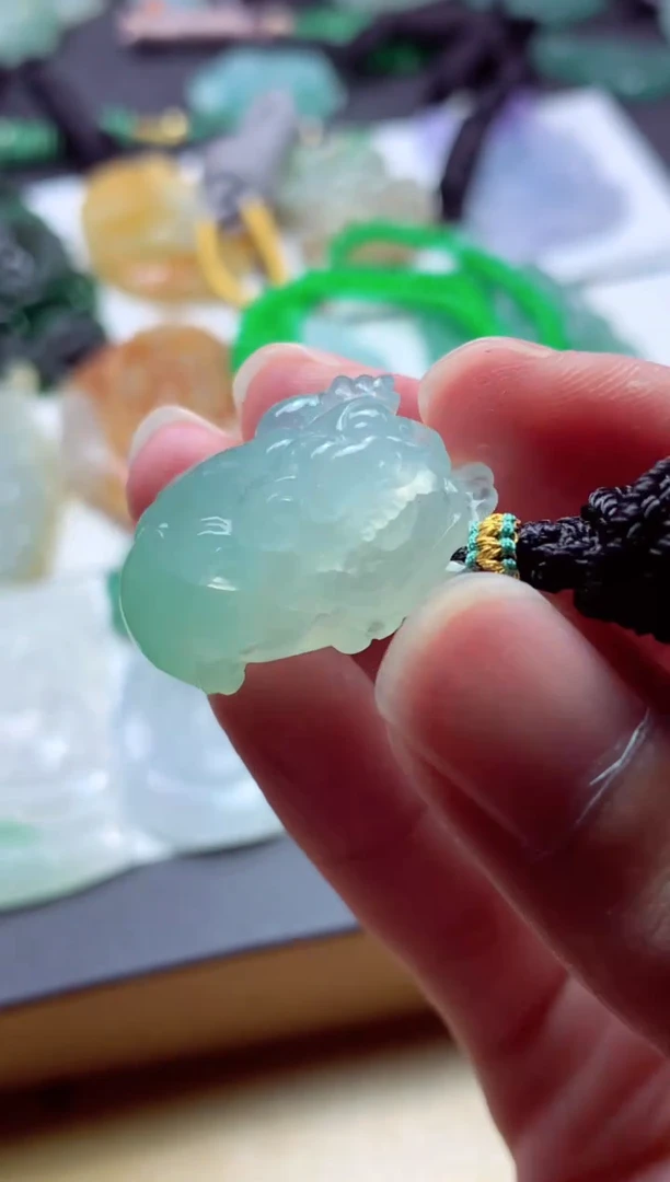翡翠未镶嵌颈饰天然翡翠