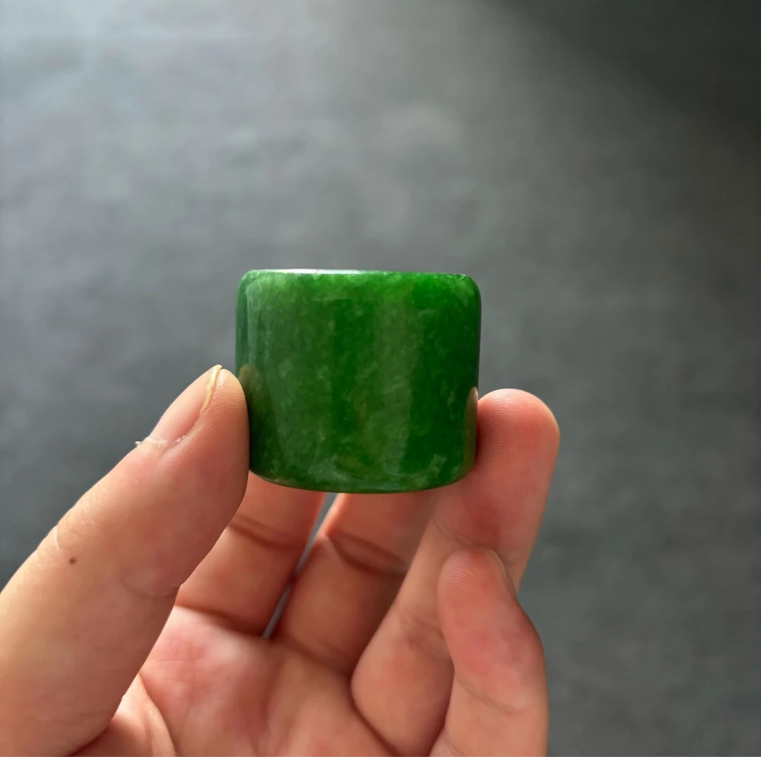 【闪购商品】5   绿色戒指扳指