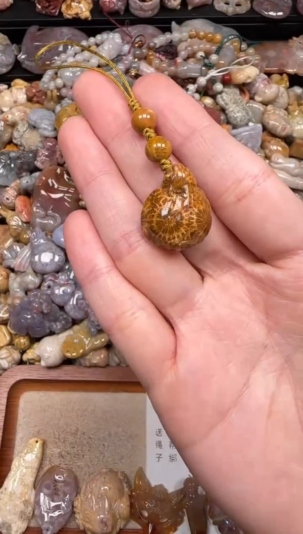 硅化珊瑚（珊瑚玉）未镶嵌颈饰800