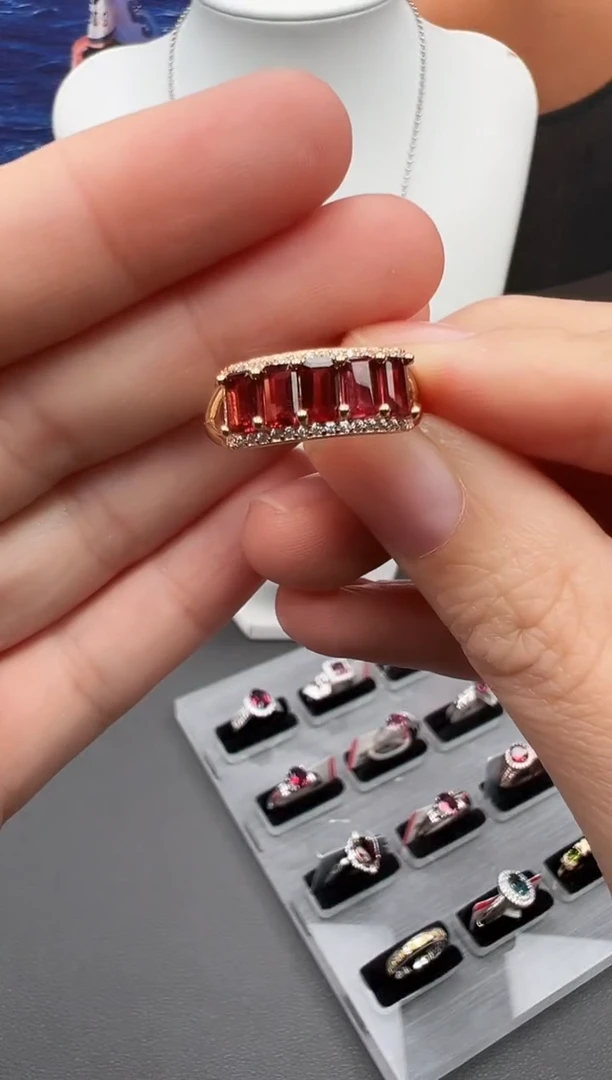 银S925镶嵌戒指石榴石125