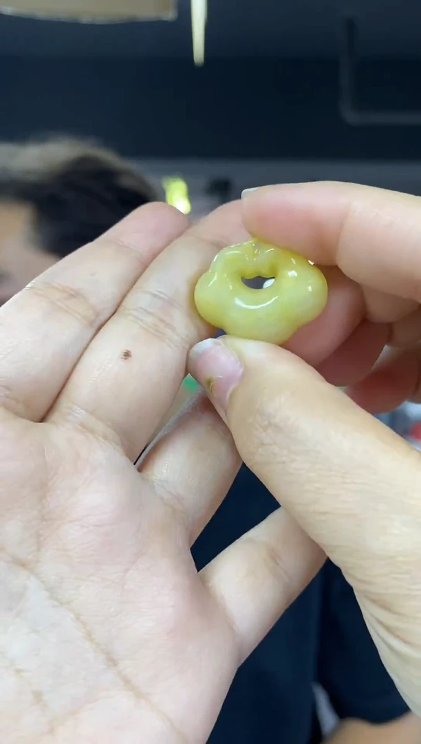 颈饰未镶嵌翡翠多样性发其一颜色微差