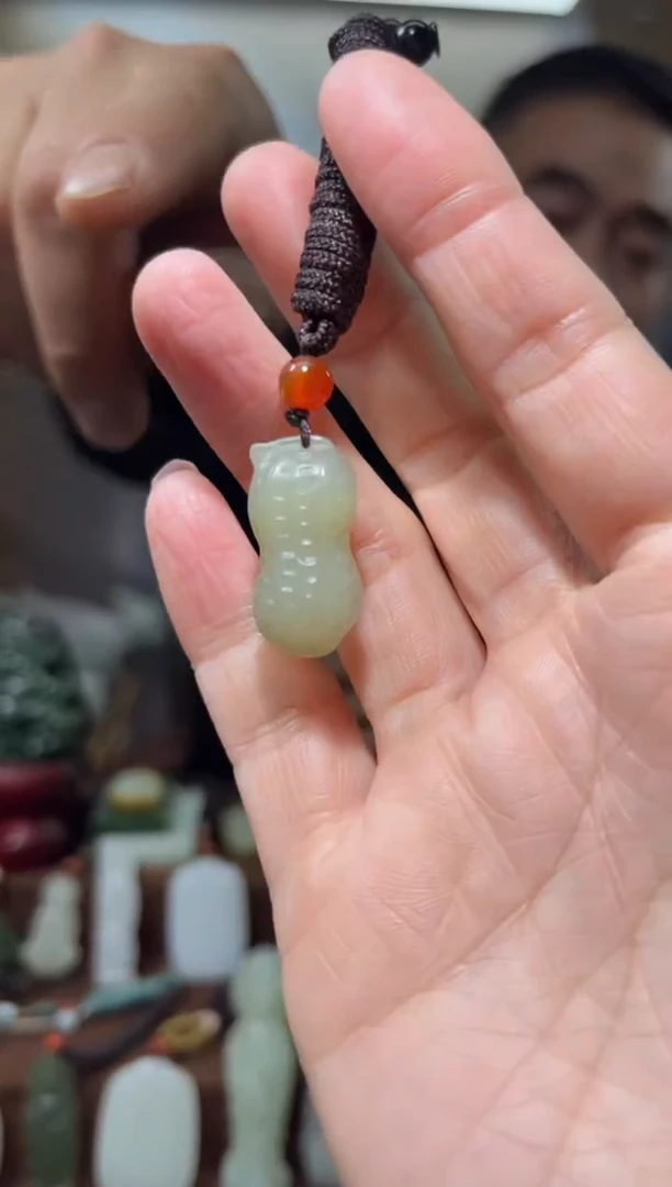 颈饰未镶嵌和田玉·