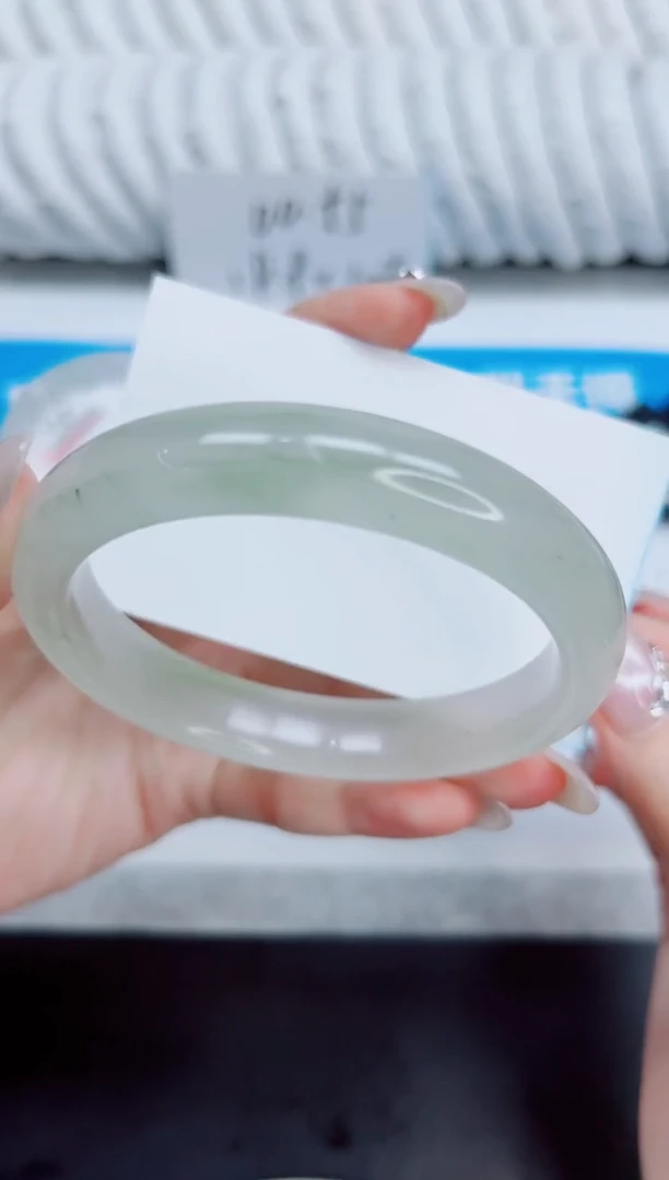 未镶嵌手镯石英质玉8/64.8