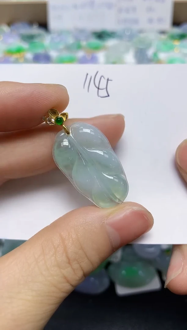 翡翠未镶嵌颈饰天然缅甸翡翠A货
