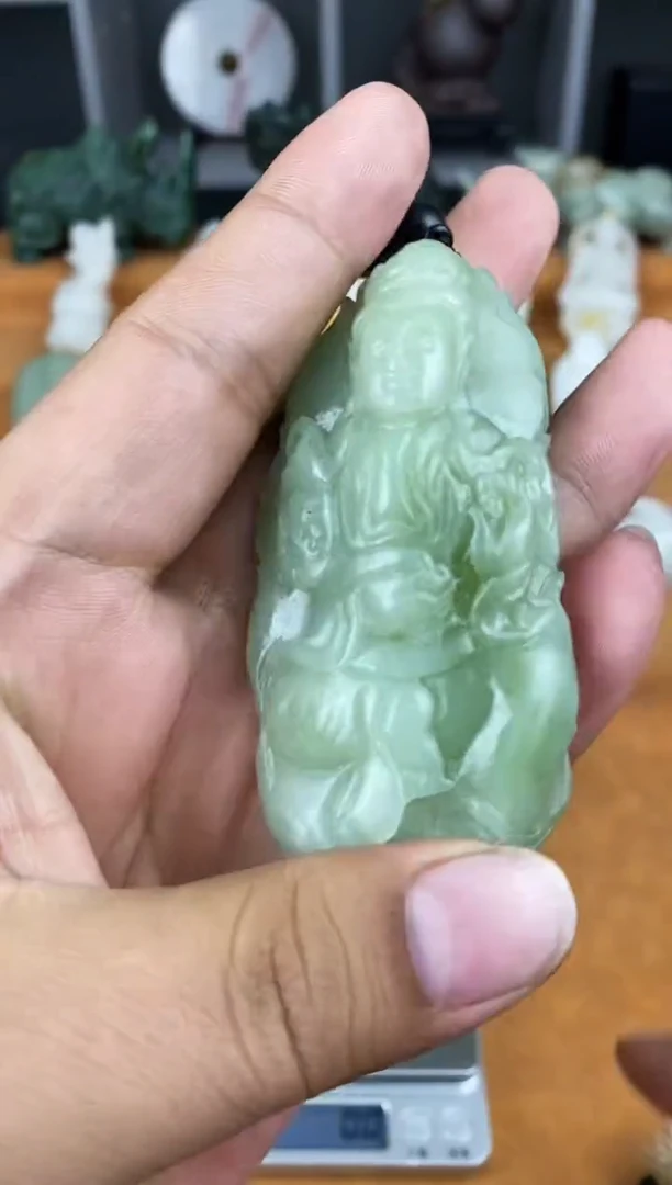 颈饰未镶嵌和田玉1