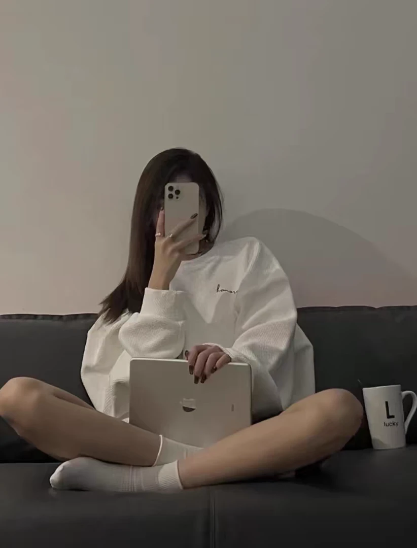 印花卫衣女卫衣现货